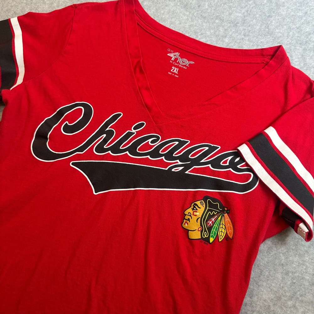G-III 4Her Chicago Blackhawks Red V-Neck T-Shirt Womens 2XL NHL Hockey Graphic